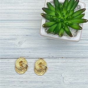 VTG Gold tone Clip on Earrings